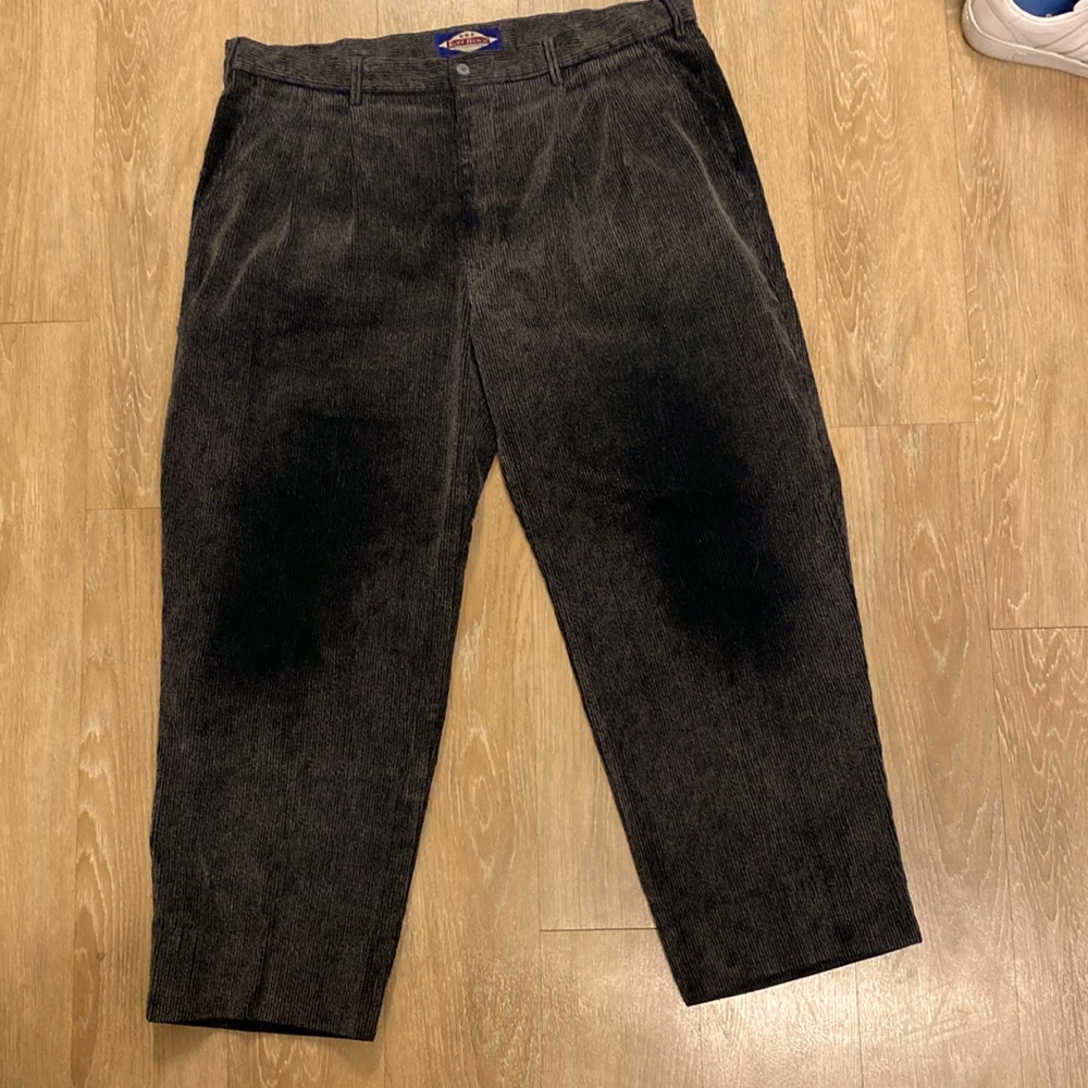NICE CORDUROY PANTS!!